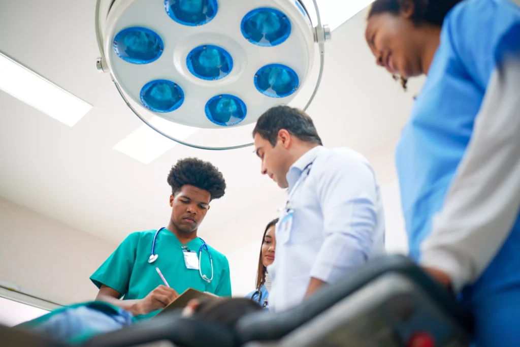 Idées de menu avant coloscopie : conseils alimentaires et repas recommandés pour une préparation optimale